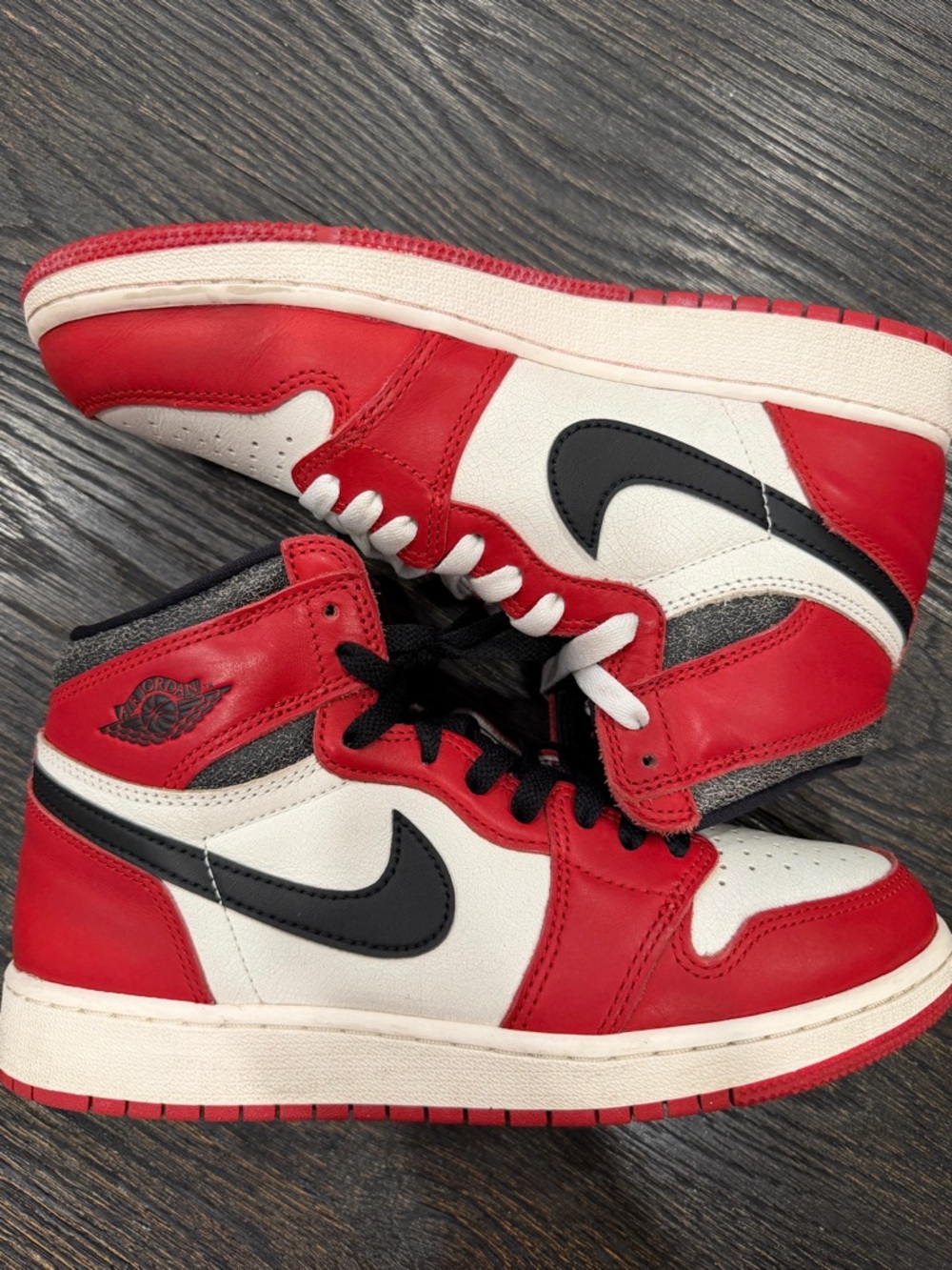 Jordan 1 Retro High OG Chicago Lost and Found Sz 7Y